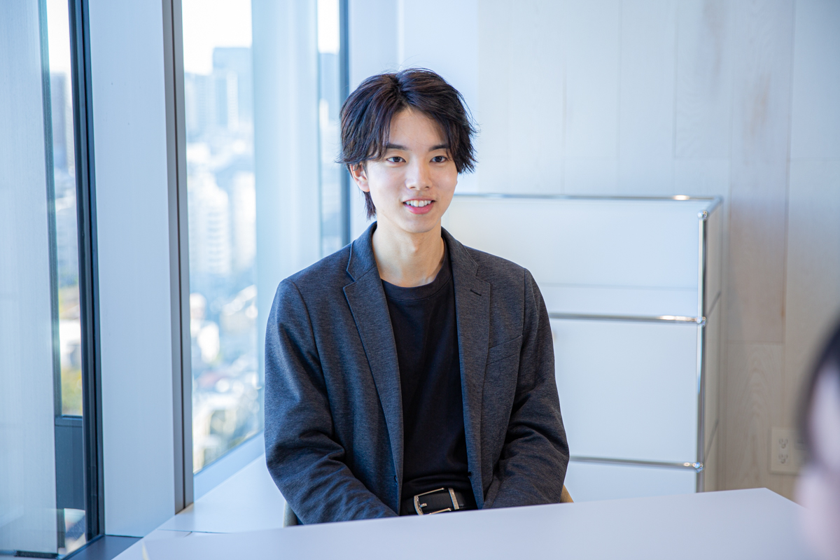 挑戦の分だけ強くなる。1年目の営業社員が語る成長の軌跡｜ People