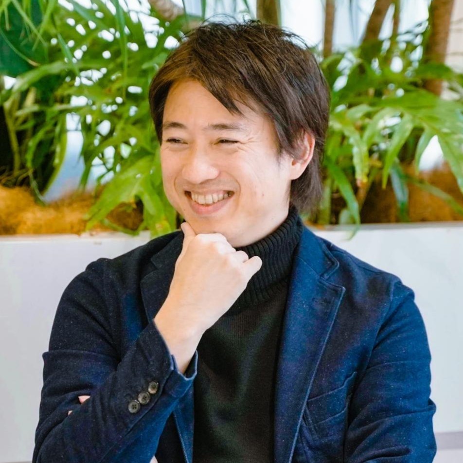 成内英介